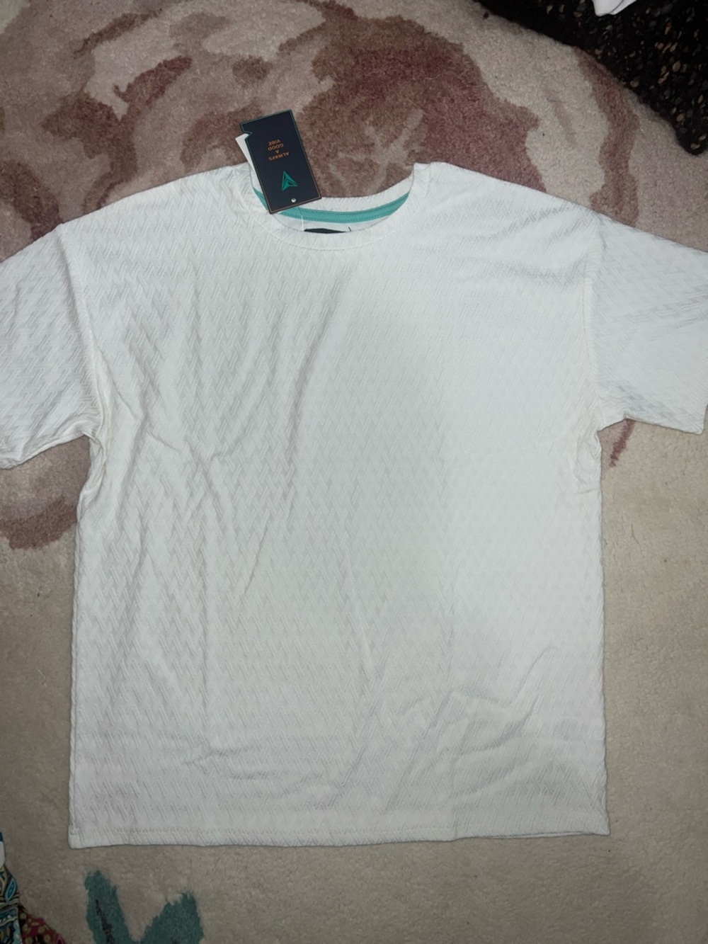 NEW Univibe White Short Sleeve Textured Tee